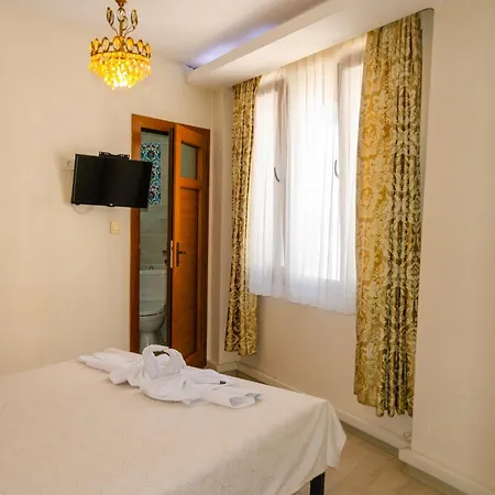 Ephesus Palaces ホームステイ