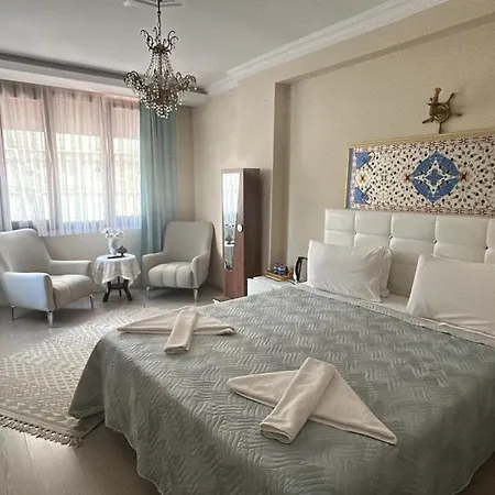 Ephesus Palaces * セルチュク